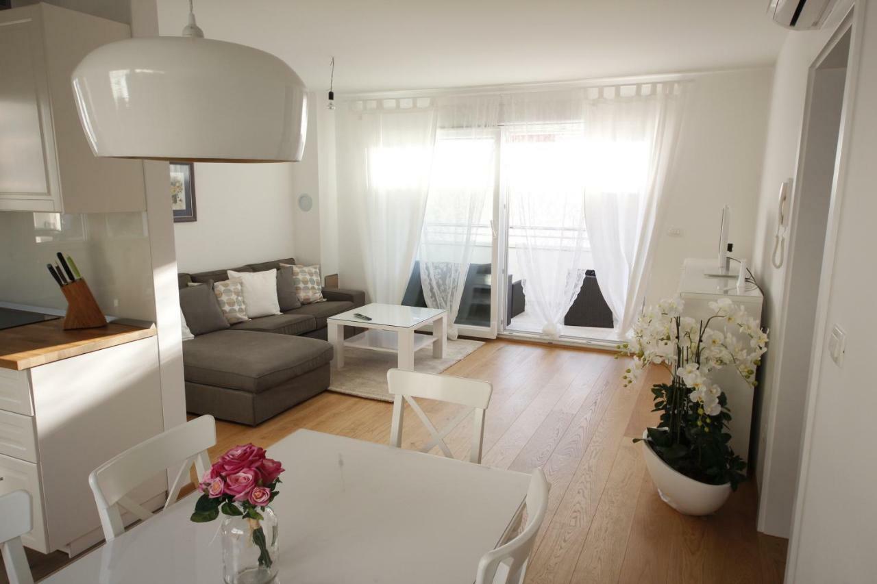 Villa More Makarska Eksteriør billede
