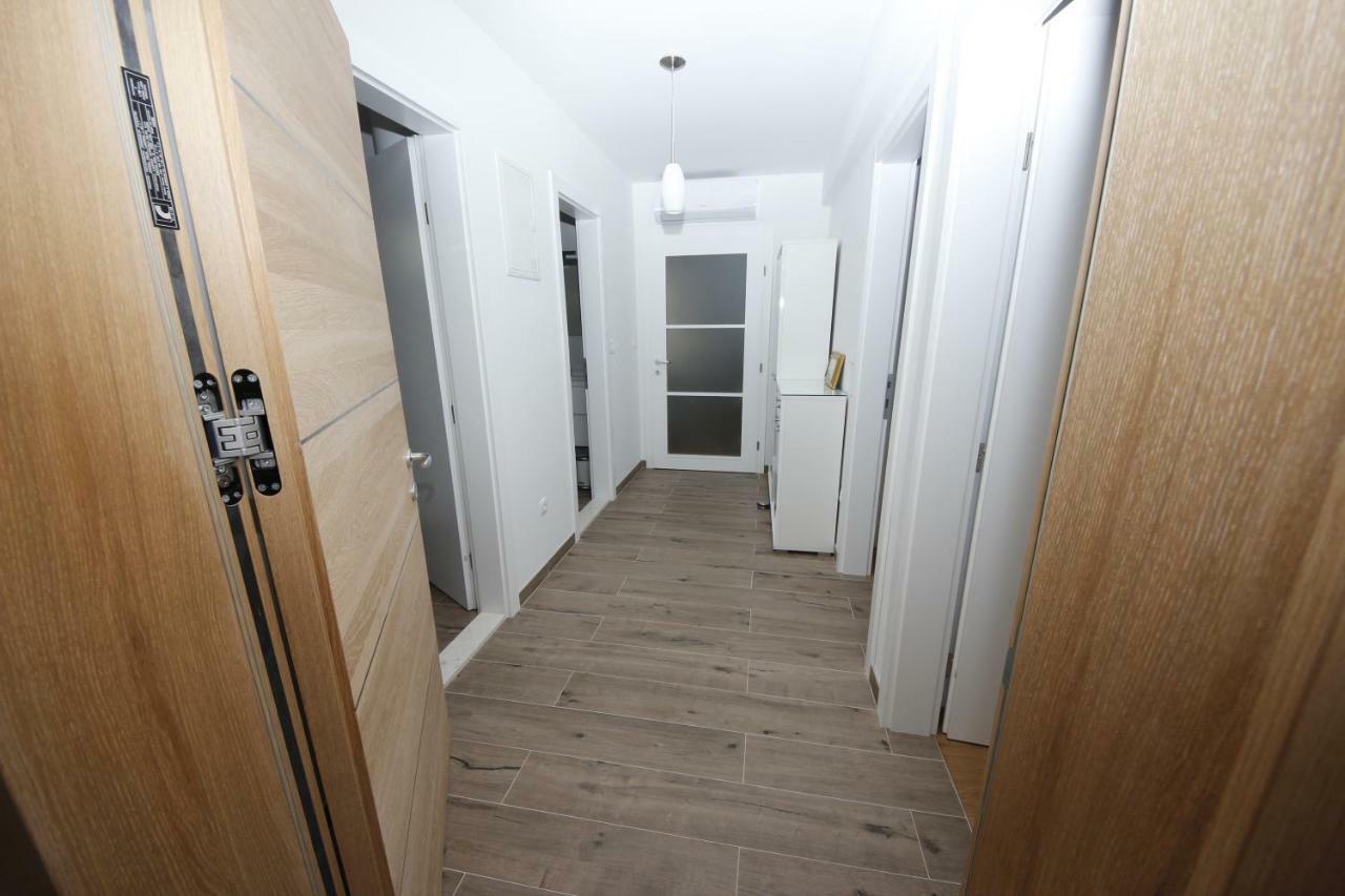 Villa More Makarska Eksteriør billede