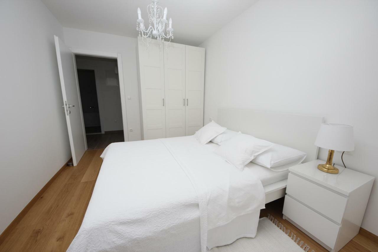 Villa More Makarska Eksteriør billede